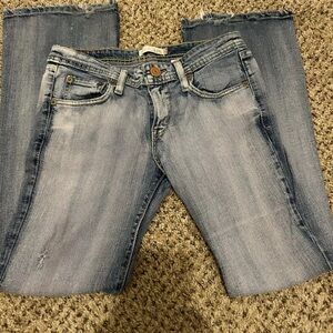 Vintage Levi's 518 Jeans Women's 7M Blue Superlow Boot Cut Distressed Stretch